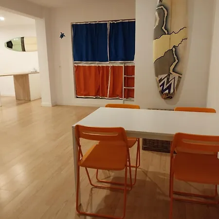 Dezassete - アパート *